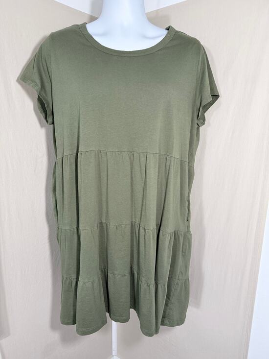 Time and Tru Dresses & Skirts - Time and Tru Olive Green Tiered Cotton T-Shirt Mini Dress XXL 20 Pockets